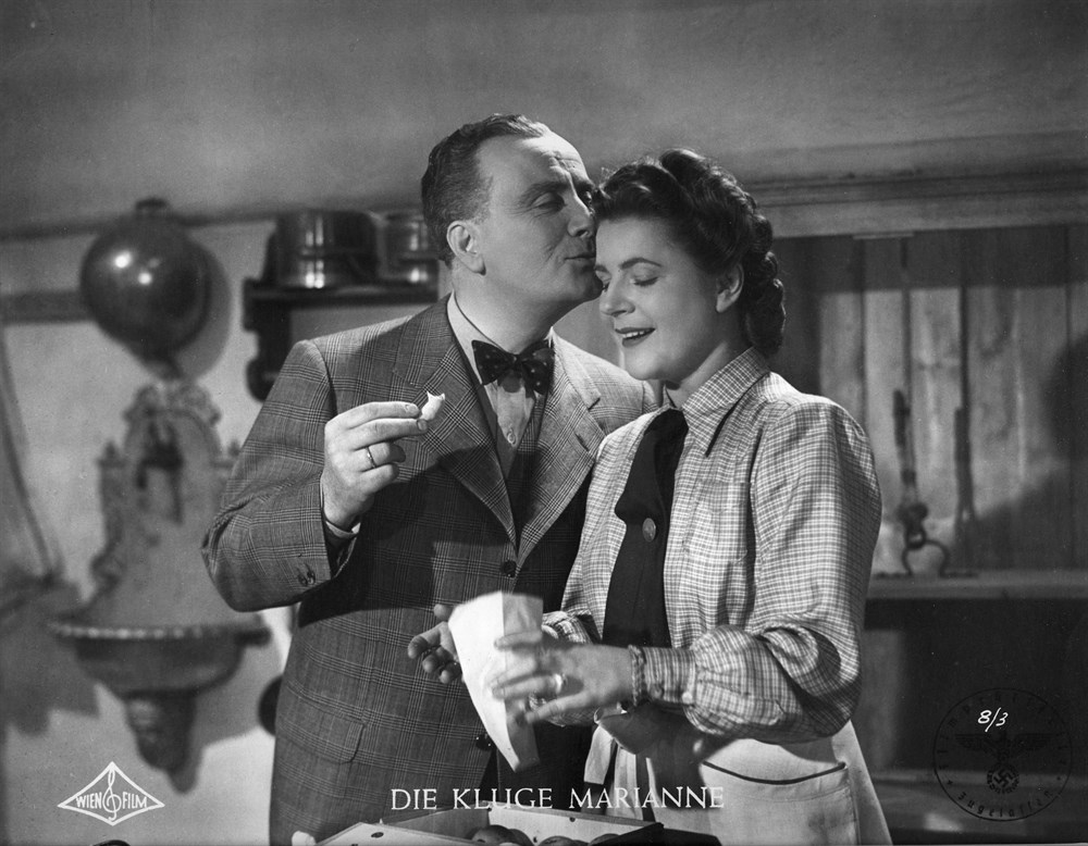 Still of Karl Bachmann and Rosl Dorena in Die kluge Marianne (1943)
