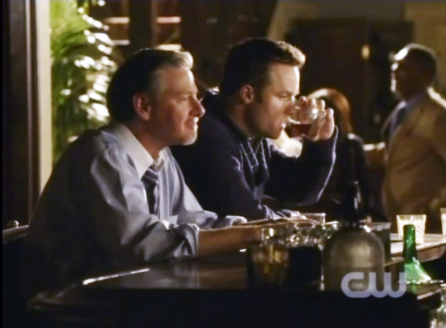 Still of J. Downing and Scott Porter in Hart of Dixie