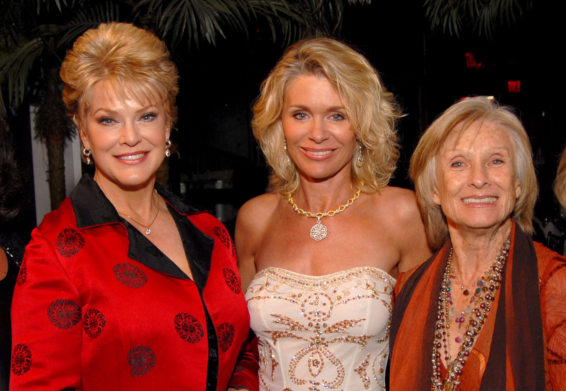 Gloria Loring, Denise DuBarry, Cloris Leachman