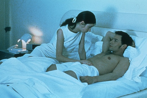 Still of Caroline Ducey and Sagamore Stévenin in Romance (1999)
