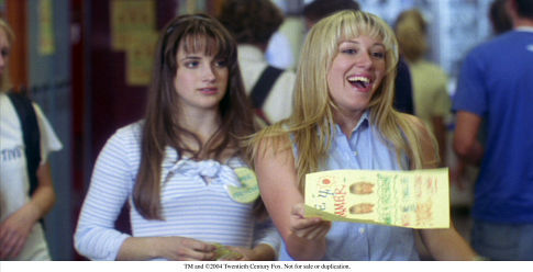 Still of Haylie Duff and Emily Dunn in Napoleon Dynamite (2004)