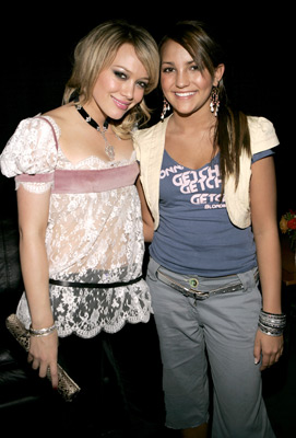 Hilary Duff and Jamie Lynn Spears at event of Nickelodeon Kids' Choice Awards '05 (2005)