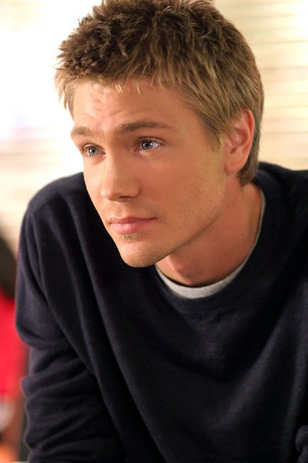 Still of Hilary Duff and Chad Michael Murray in A Cinderella Story (2004)