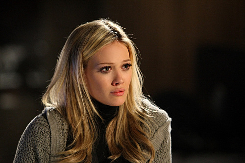 Still of Hilary Duff in Ghost Whisperer (2005)