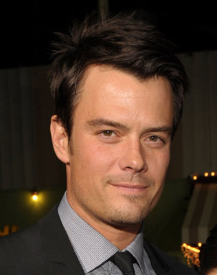 Josh Duhamel at event of Nine (2009)