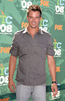 Josh Duhamel