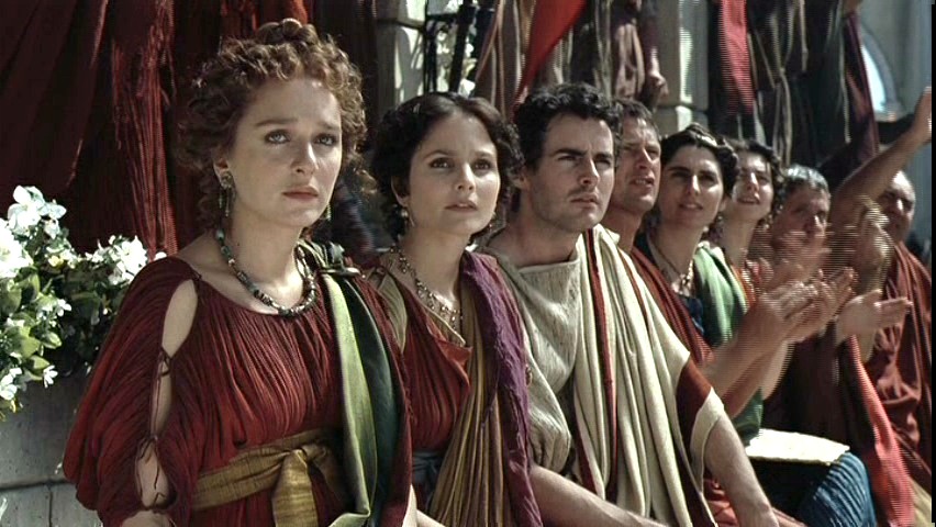 Ian Duncan, Valeria Golino in Julius Caesar