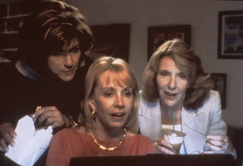 Still of Caroline Aaron, Jill Clayburgh and Sandy Duncan in Never Again (2001)