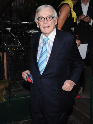 Dominick Dunne at event of Gonzo: The Life and Work of Dr. Hunter S. Thompson (2008)