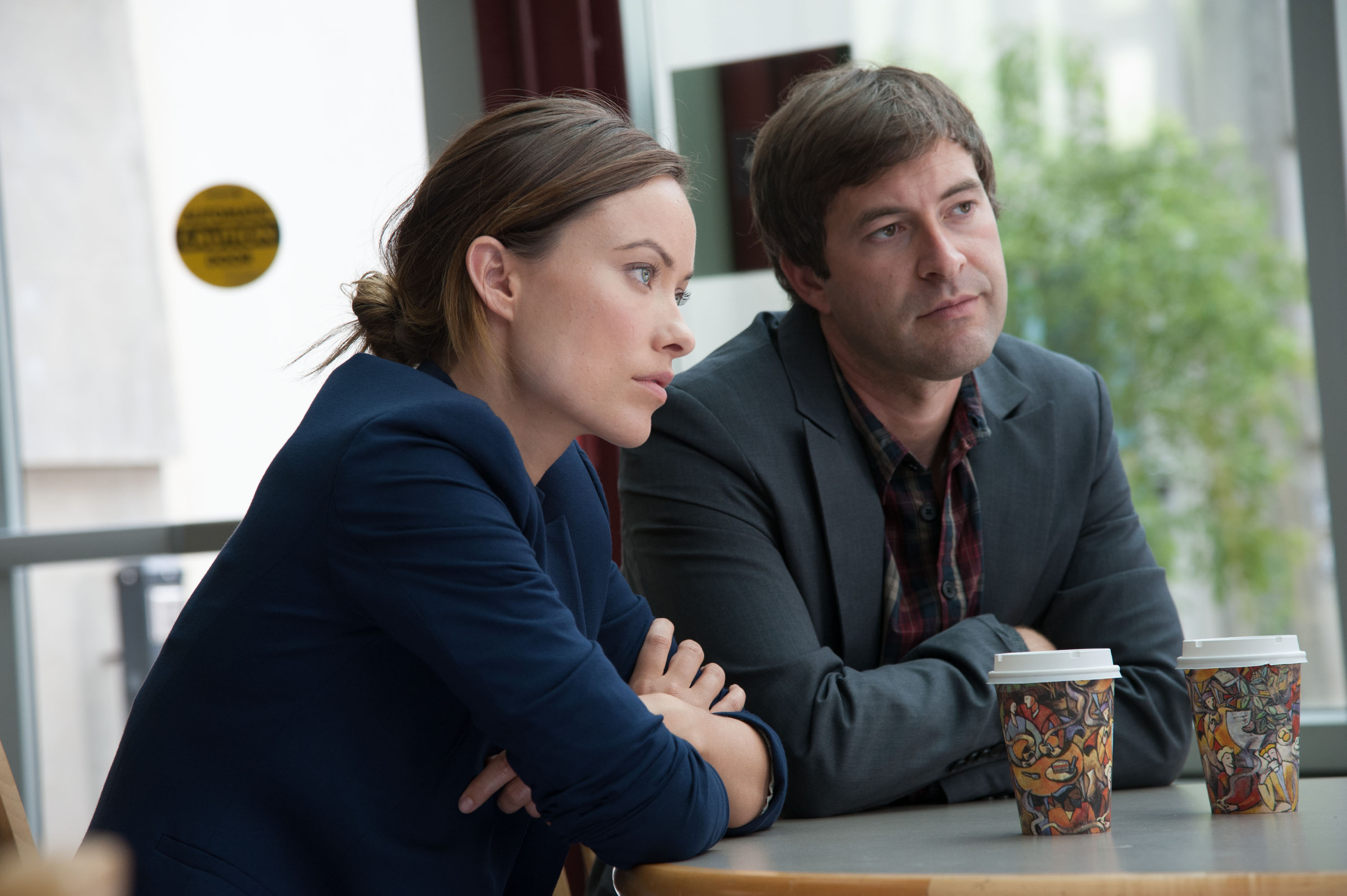 Still of Mark Duplass and Olivia Wilde in Lozoriaus efektas (2015)