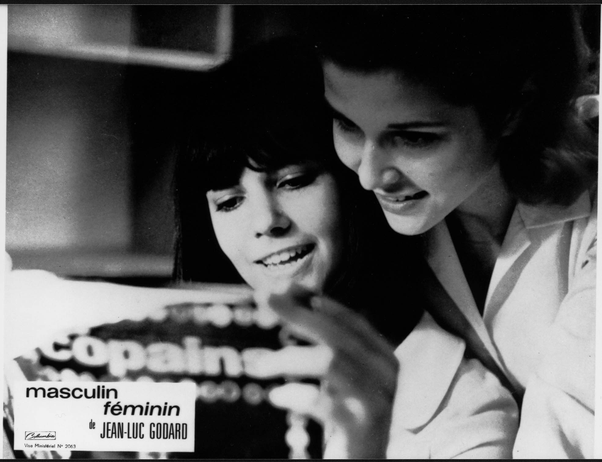 Still of Yves Afonso, Catherine-Isabelle Duport and Chantal Goya in Masculin féminin (1966)