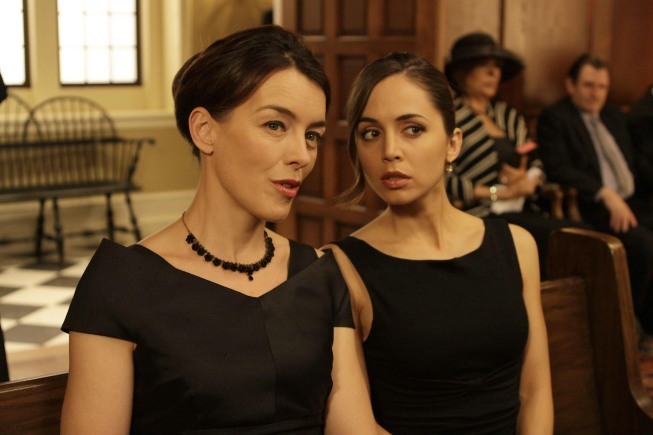 Still of Eliza Dushku and Olivia Williams in Leliu namai: Haunted (2009)