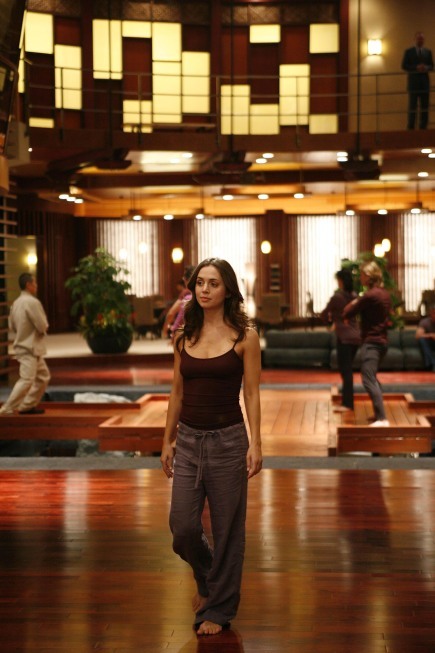 Still of Eliza Dushku in Leliu namai (2009)