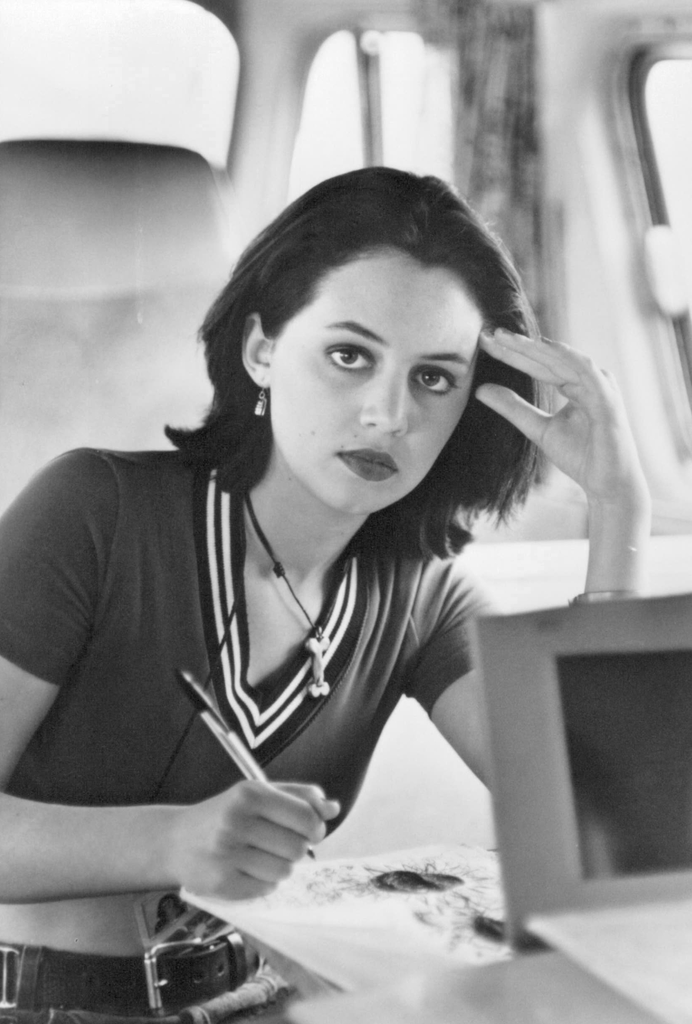 Still of Eliza Dushku in Race the Sun (1996)