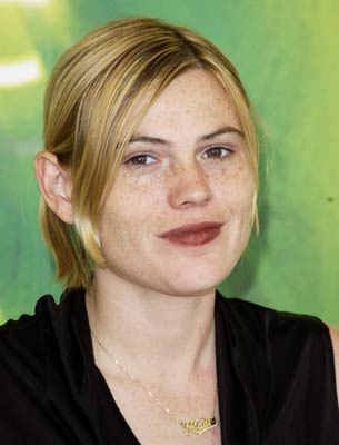 Clea DuVall at event of Thirteen Conversations About One Thing (2001)