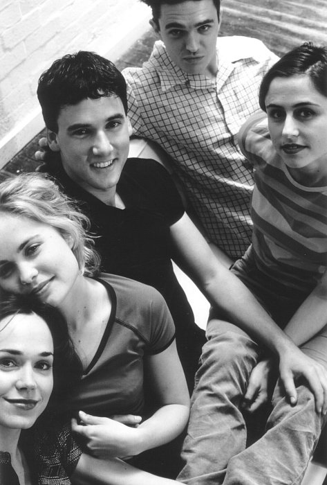 Matt Day, Matthew Dyktynski, Alice Garner, Radha Mitchell and Frances O'Connor in Love and Other Catastrophes (1996)