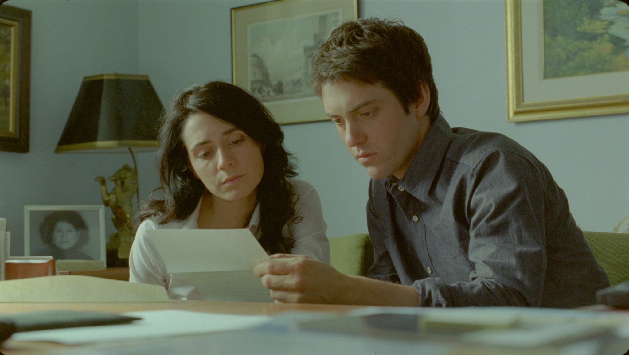 Still of Mélissa Désormeaux-Poulin and Maxim Gaudette in Incendies (2010)