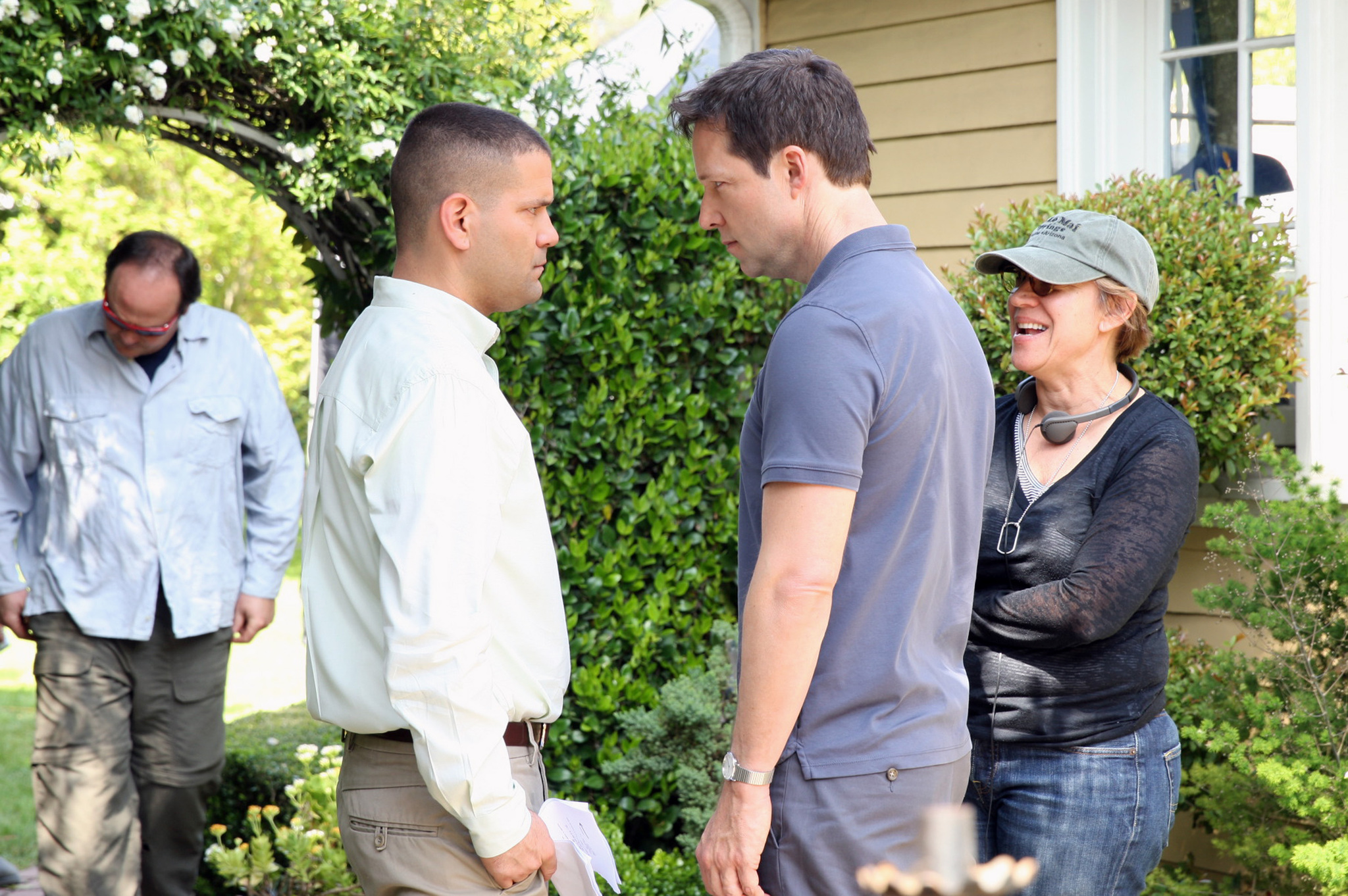 Still of Guillermo Díaz and George Newbern in Scandal (2012)