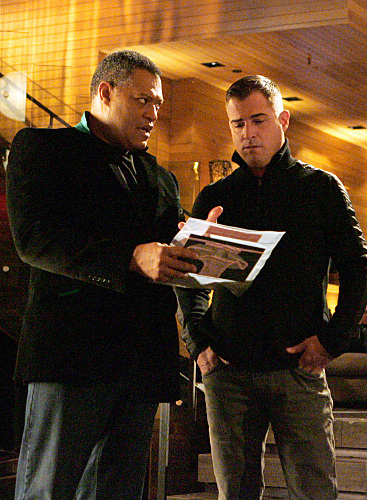 Still of Laurence Fishburne and George Eads in CSI kriminalistai (2000)