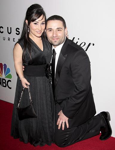 Meredith Eaton and Husband Brian Gordon - Red Carpet Arrivals Golden Globes