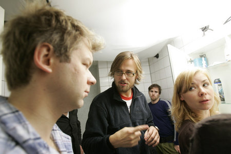 Joachim Roenning directing Espen Eckbo in Kubisten