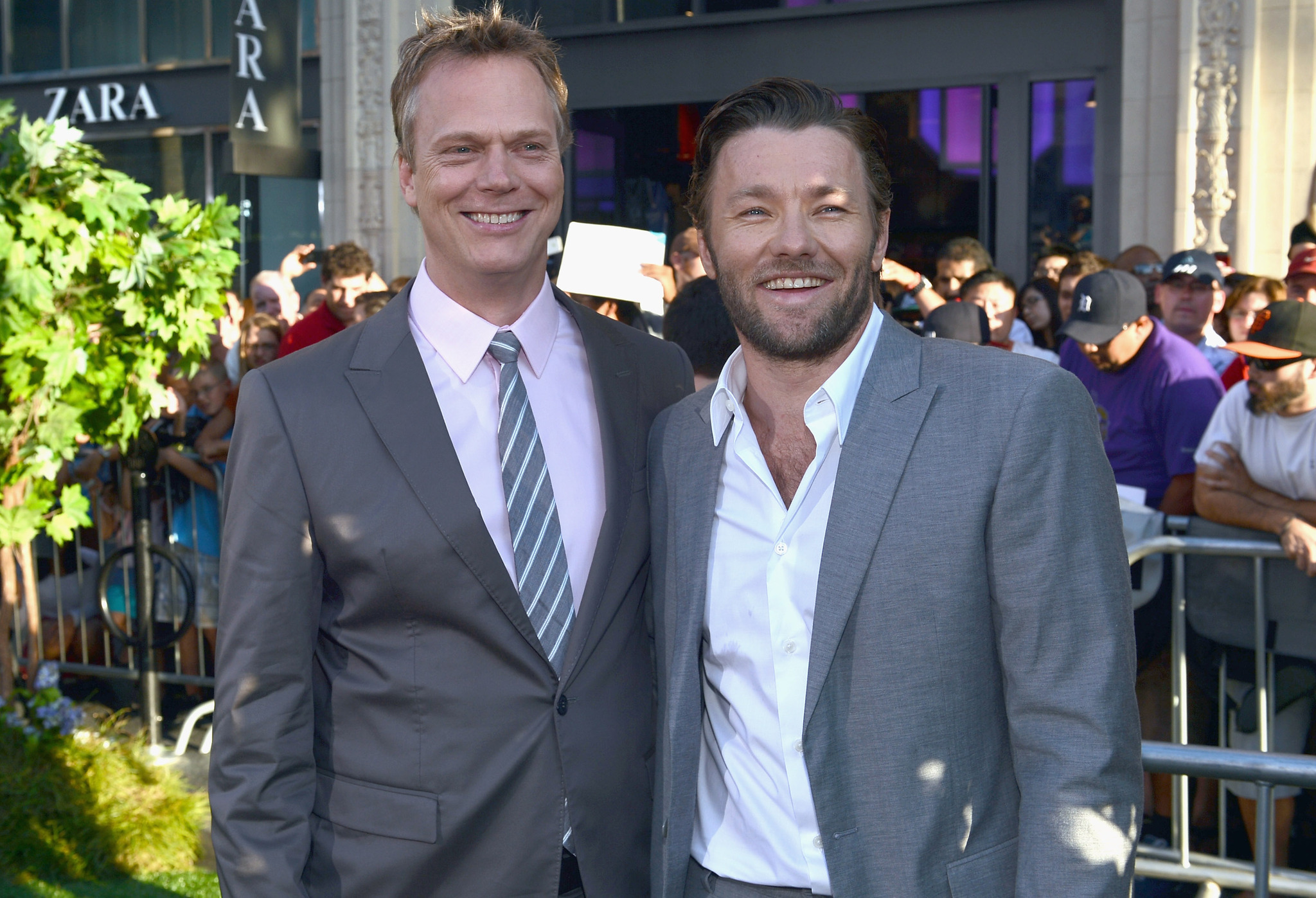 Joel Edgerton and Peter Hedges at event of The Odd Life of Timothy Green (2012)