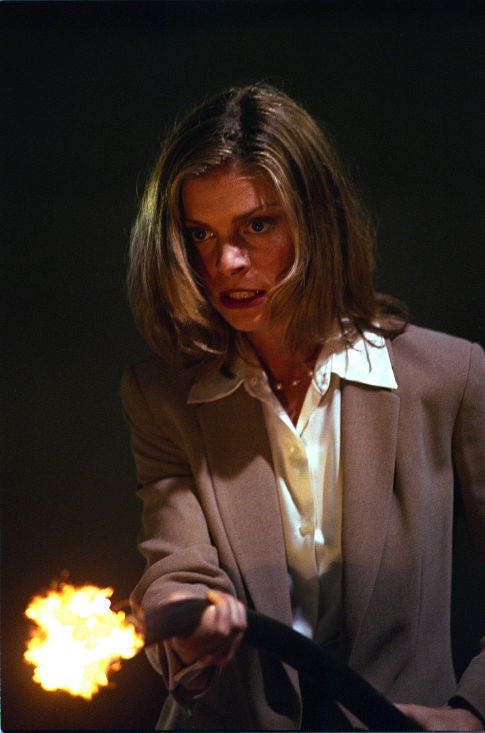 Still of Gretchen Egolf in Roswell (1999)