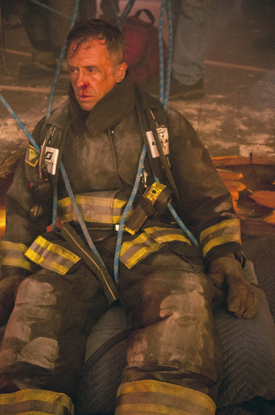 Still of David Eigenberg in Chicago Fire: Pilot (2012)