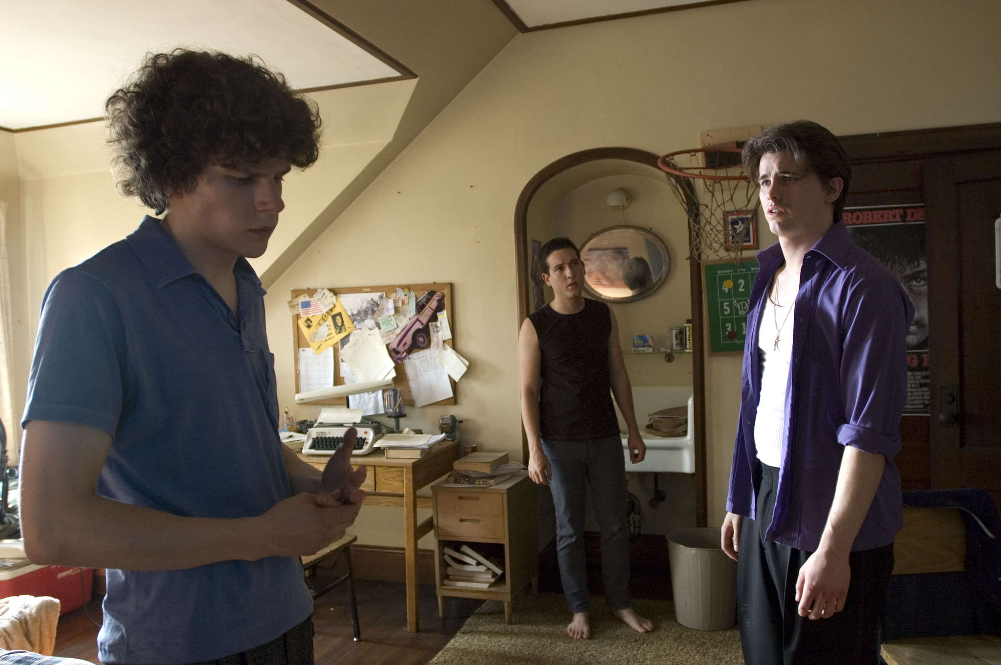 Still of Jesse Eisenberg and Jason Ritter in The Education of Charlie Banks (2007)