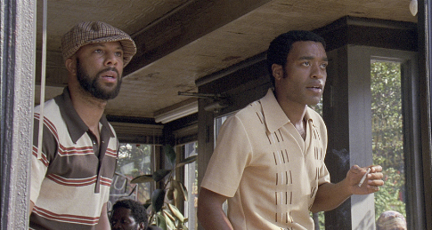 Still of Chiwetel Ejiofor and Common in American Gangster (2007)
