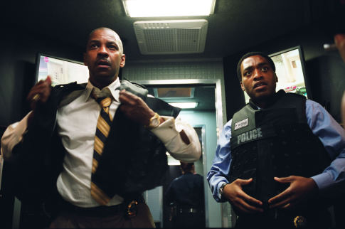 Still of Denzel Washington and Chiwetel Ejiofor in Savas zmogus (2006)