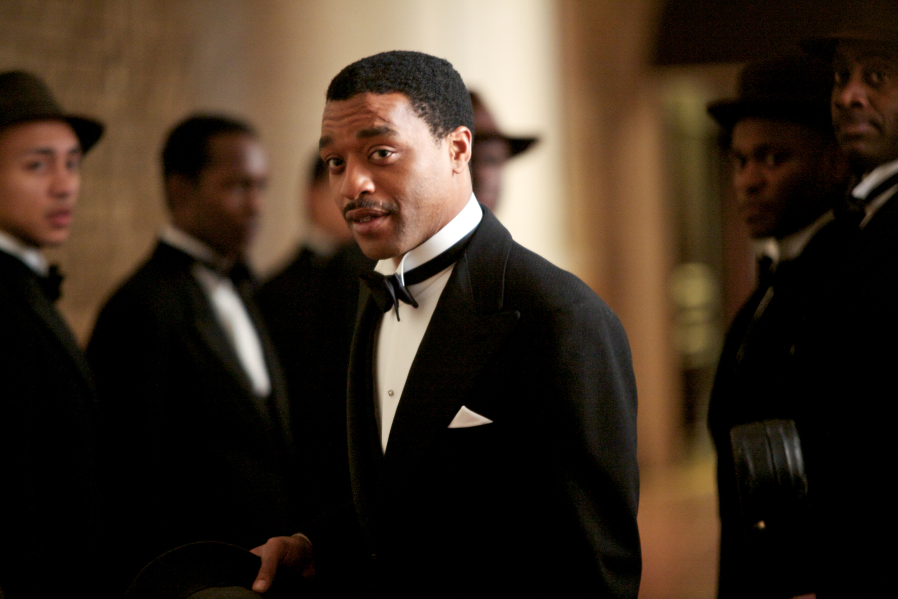 Still of Chiwetel Ejiofor and Miles Brett in Dancing on the Edge (2013)