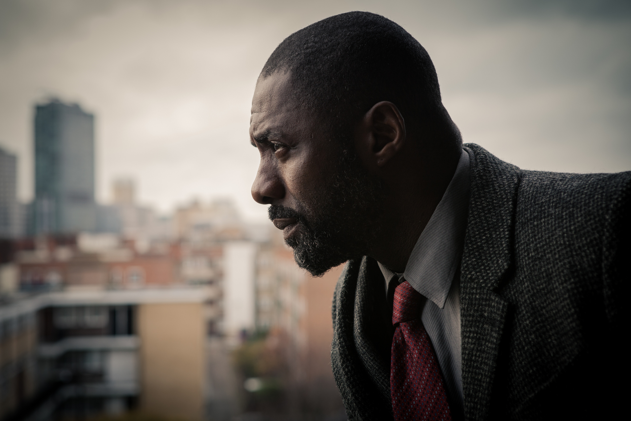 Still of Idris Elba in Luther (2010)