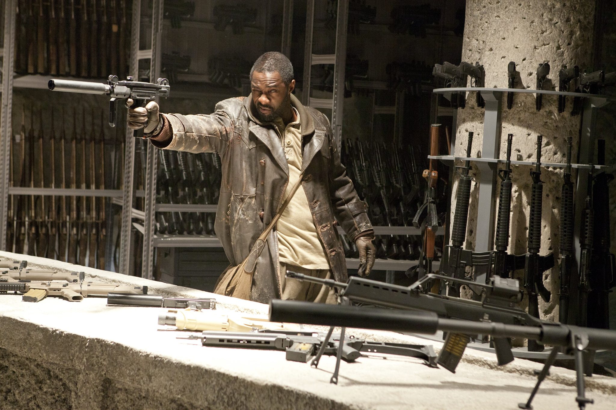 Still of Idris Elba in Tamsos baikeris: kersto demonas (2011)