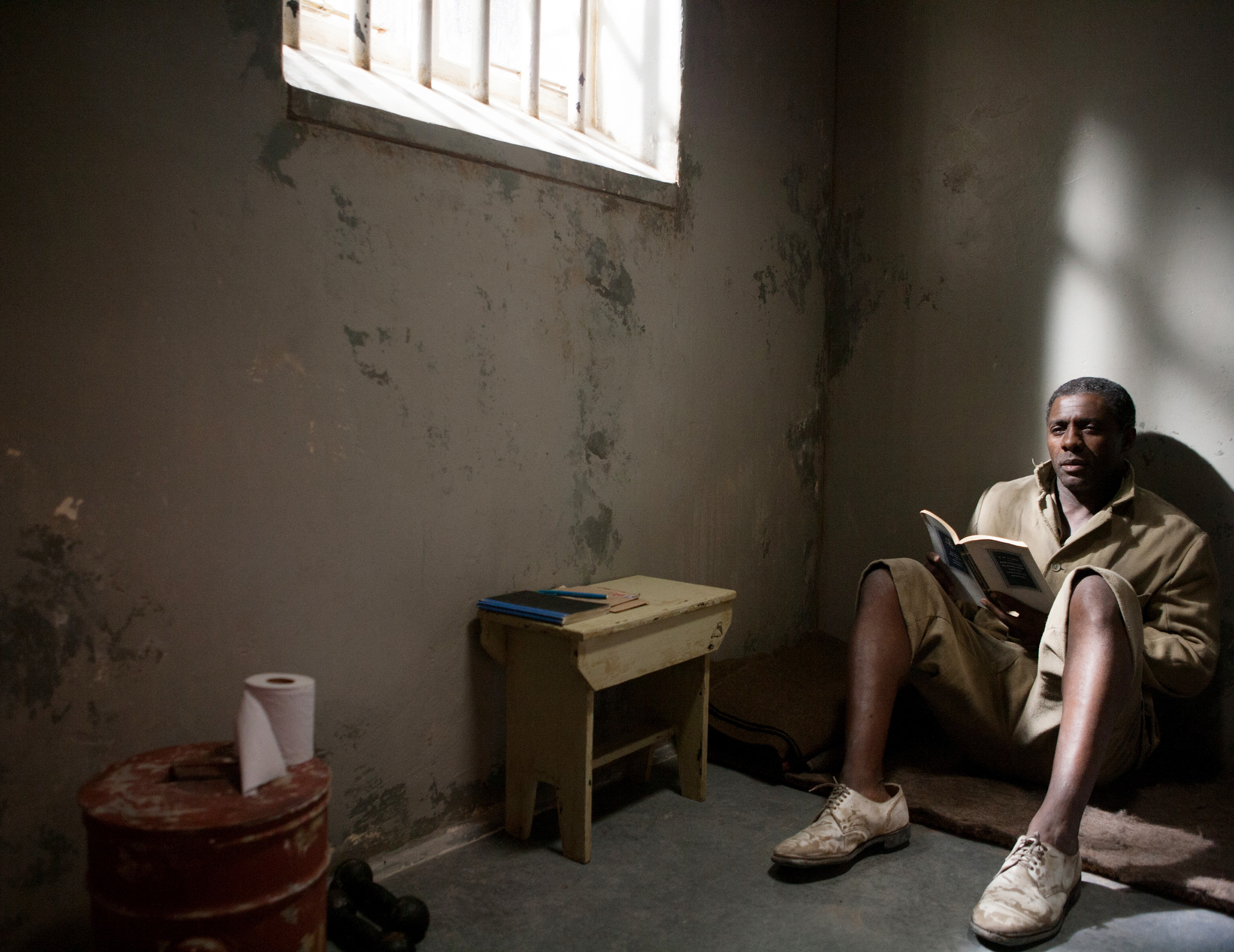 Still of Idris Elba in Mandela: ilgas kelias i laisve (2013)