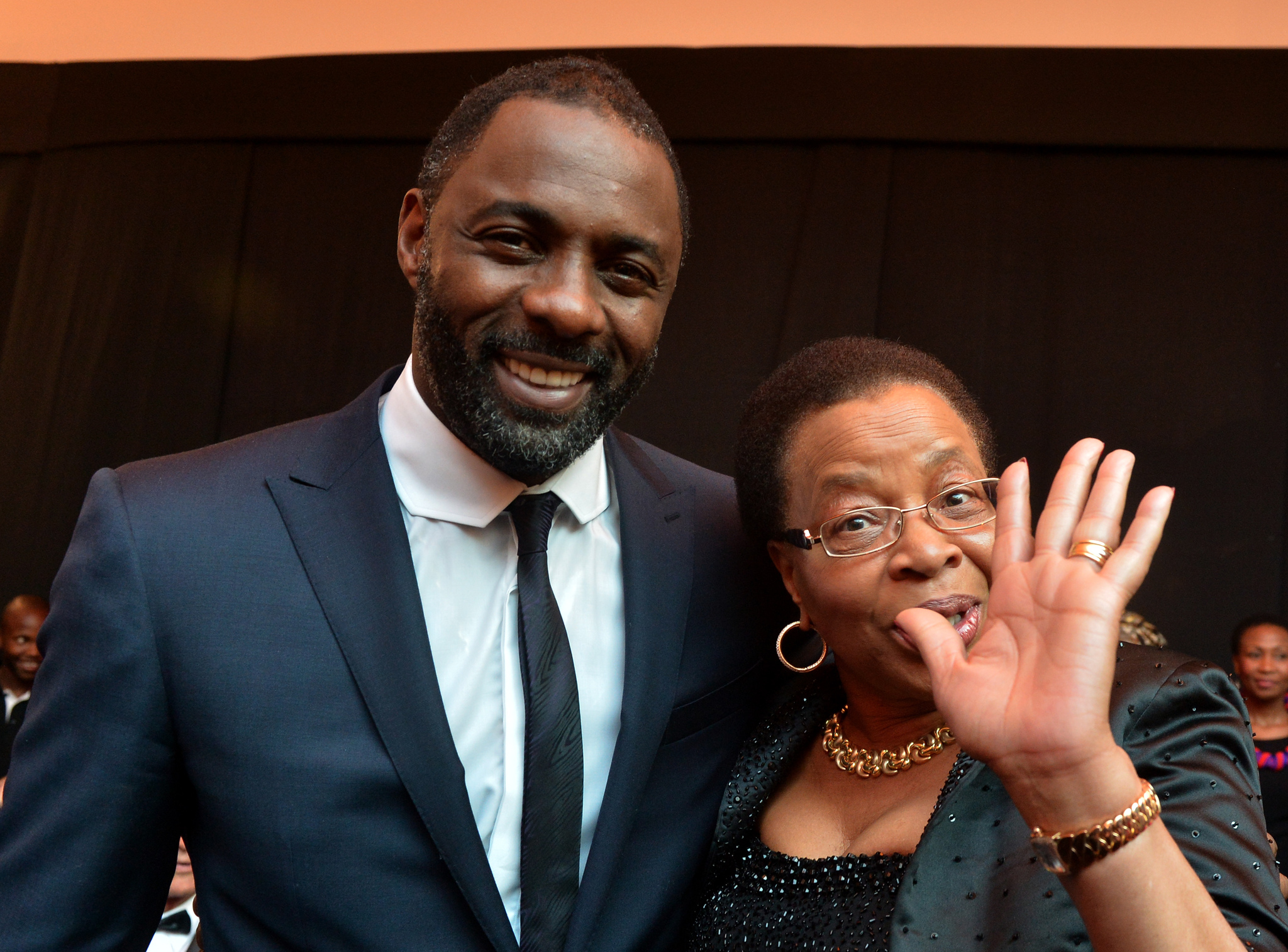 Idris Elba and Graça Machel at event of Mandela: ilgas kelias i laisve (2013)