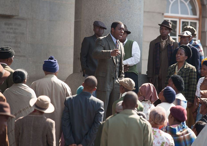 Still of Idris Elba in Mandela: ilgas kelias i laisve (2013)