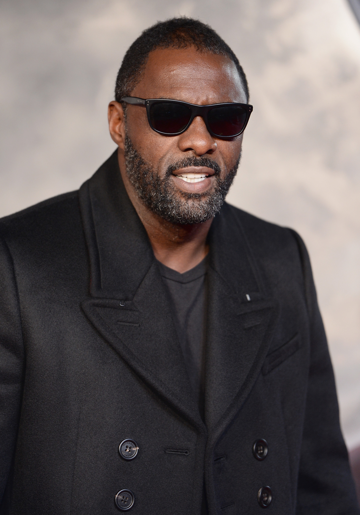 Idris Elba at event of Toras: Tamsos pasaulis (2013)