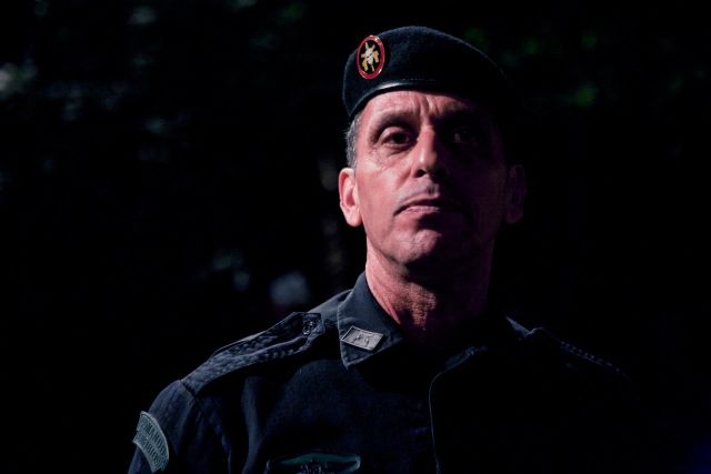 Murilo Elbas as Colonel Antunes in 