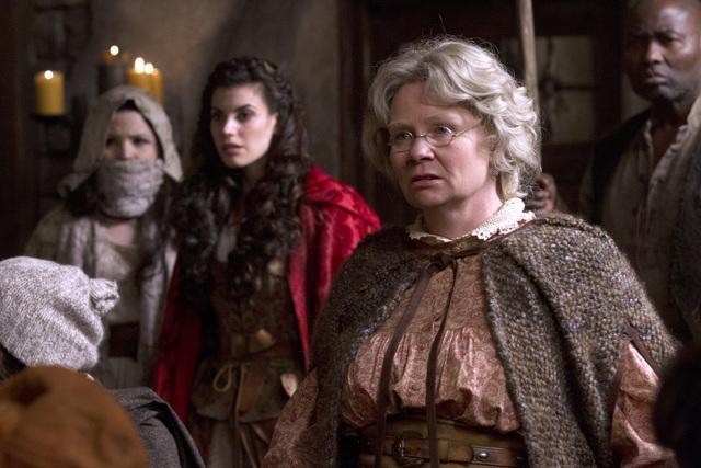 Still of Beverley Elliott, Ginnifer Goodwin and Meghan Ory in Once Upon a Time (2011)