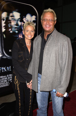 Cindy Ellis and David R. Ellis at event of Galutinis tikslas 2 (2003)