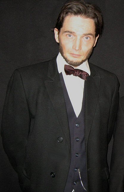 Justin Ellis as Abraham Lincoln (New York Theatre)