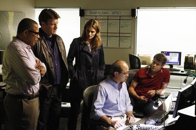 Still of Tyrees Allen, Chris Elwood, Nathan Fillion and Stana Katic in Kastlas (2009)