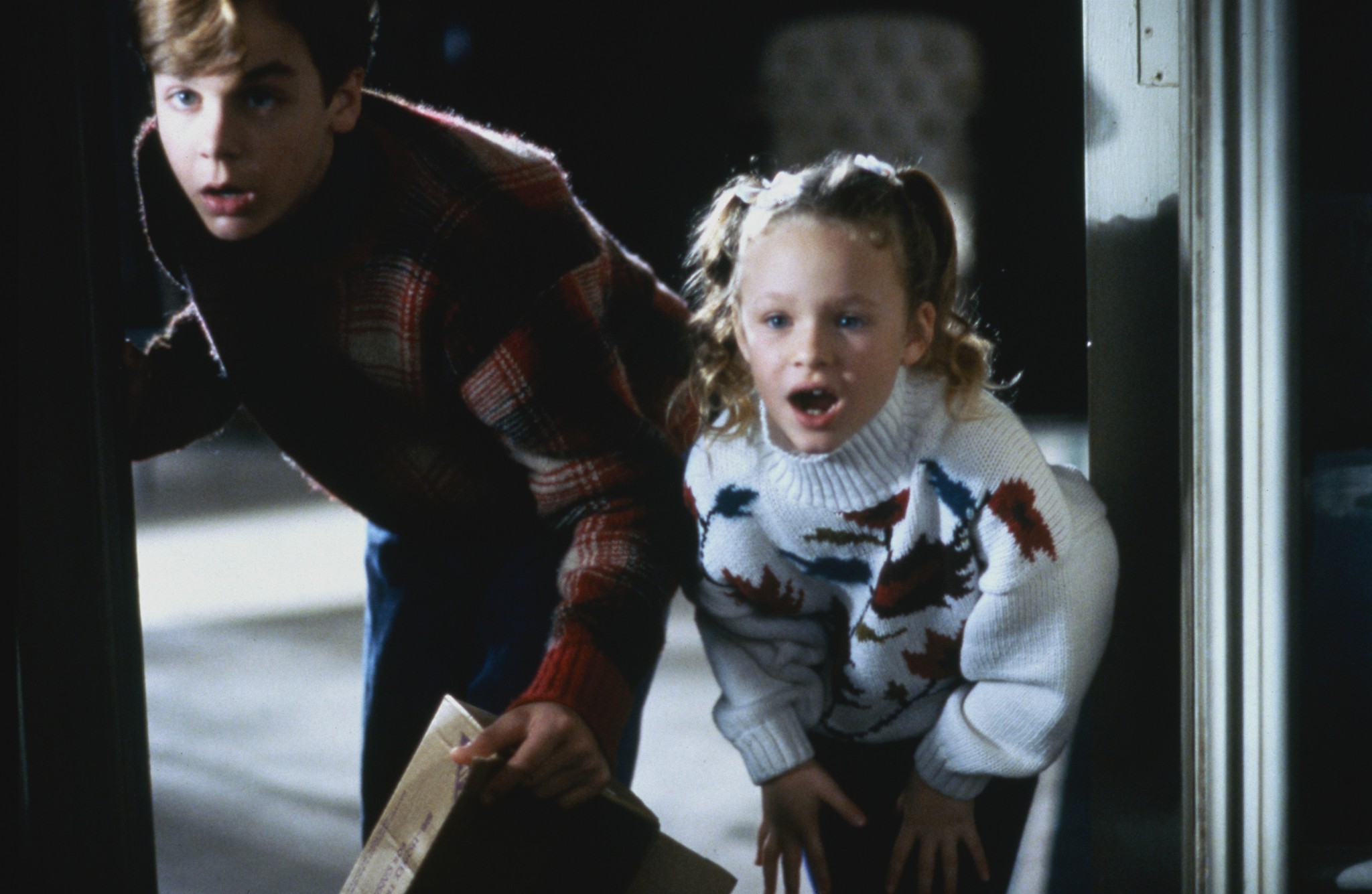 Still of Thora Birch and Ethan Embry in All I Want for Christmas (1991)