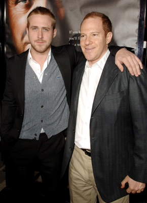 Toby Emmerich and Ryan Gosling at event of Fracture (2007)