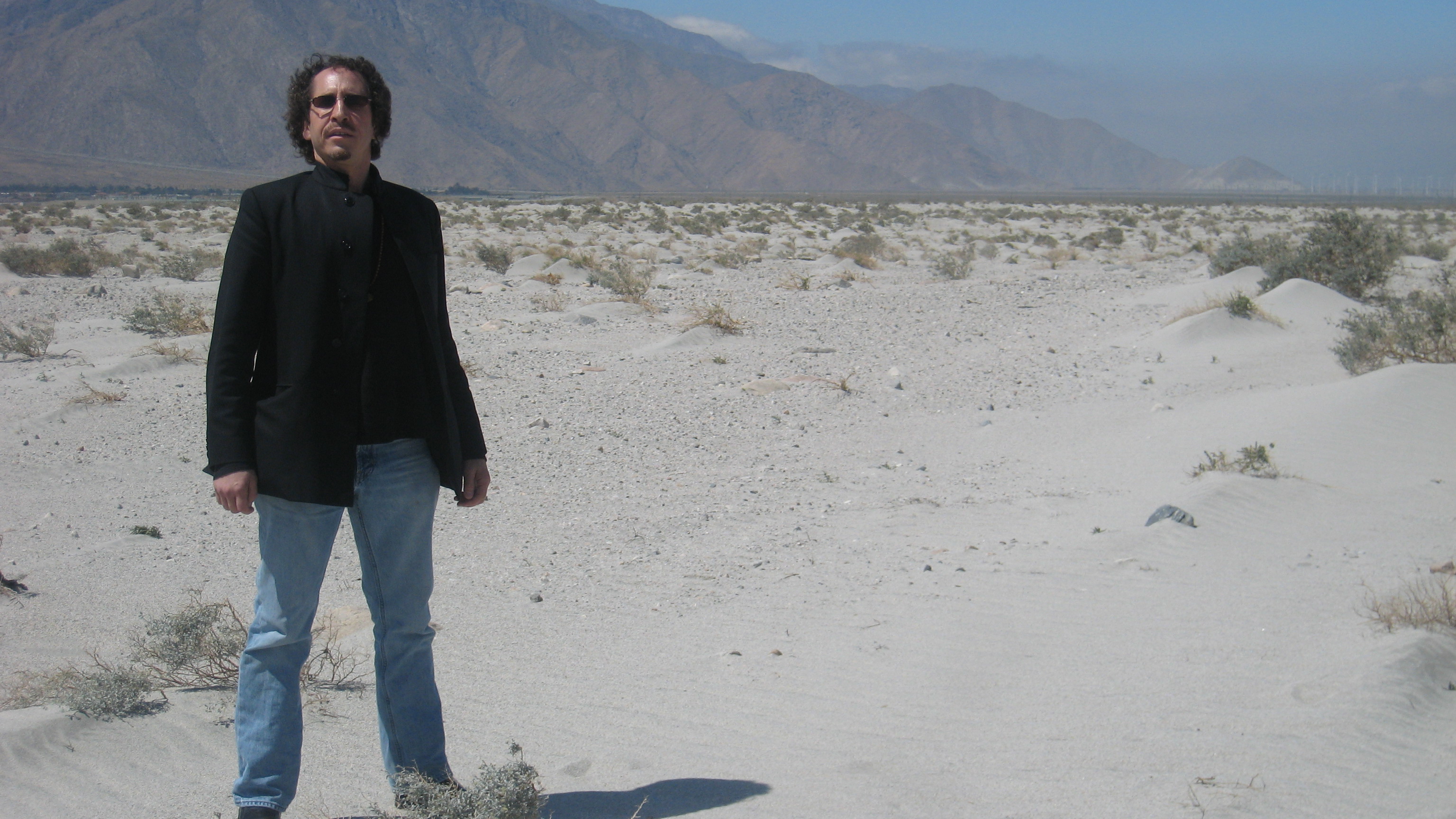 Larry David Eudene, the younger, funnier Larry David alone in the desert.