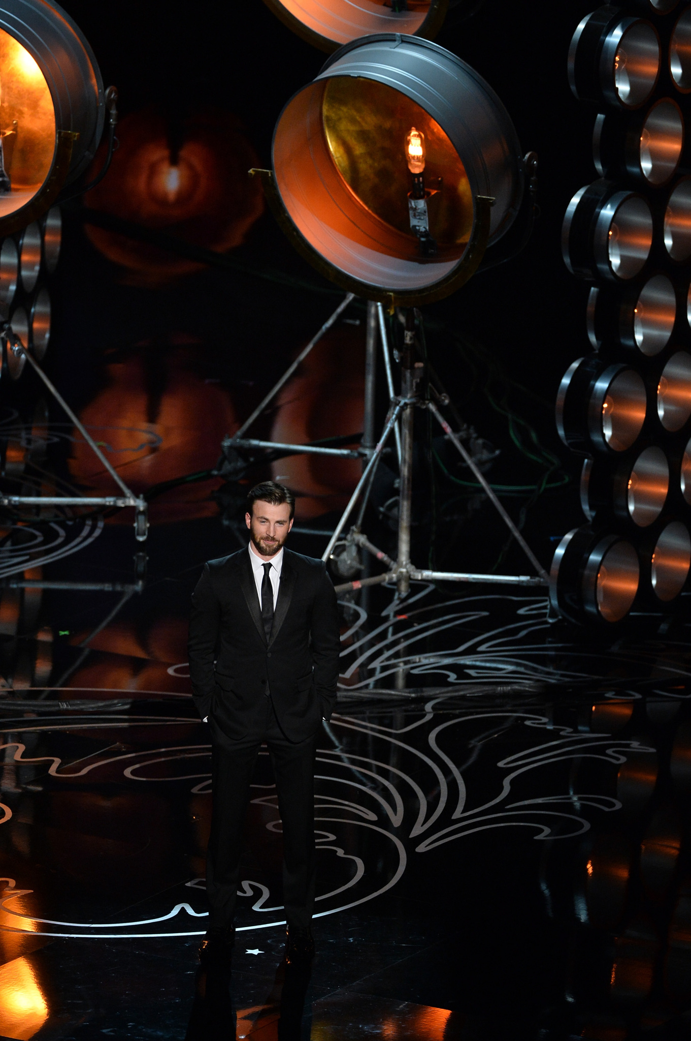 Chris Evans at event of The Oscars (2014)