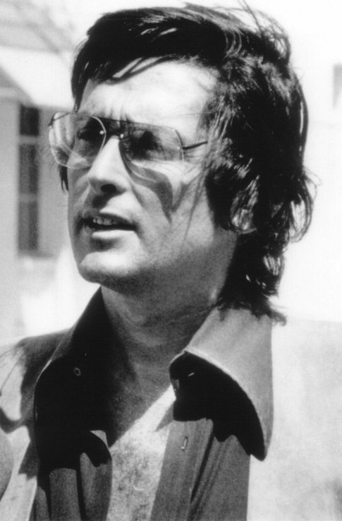 Still of Robert Evans in The Kid Stays in the Picture (2002)