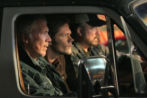 Still of Jim Beaver, Chad Everett and Jared Padalecki in Supernatural (2005)