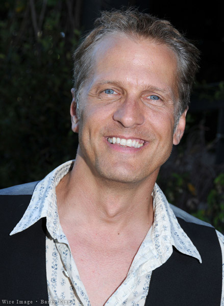 Patrick Fabian